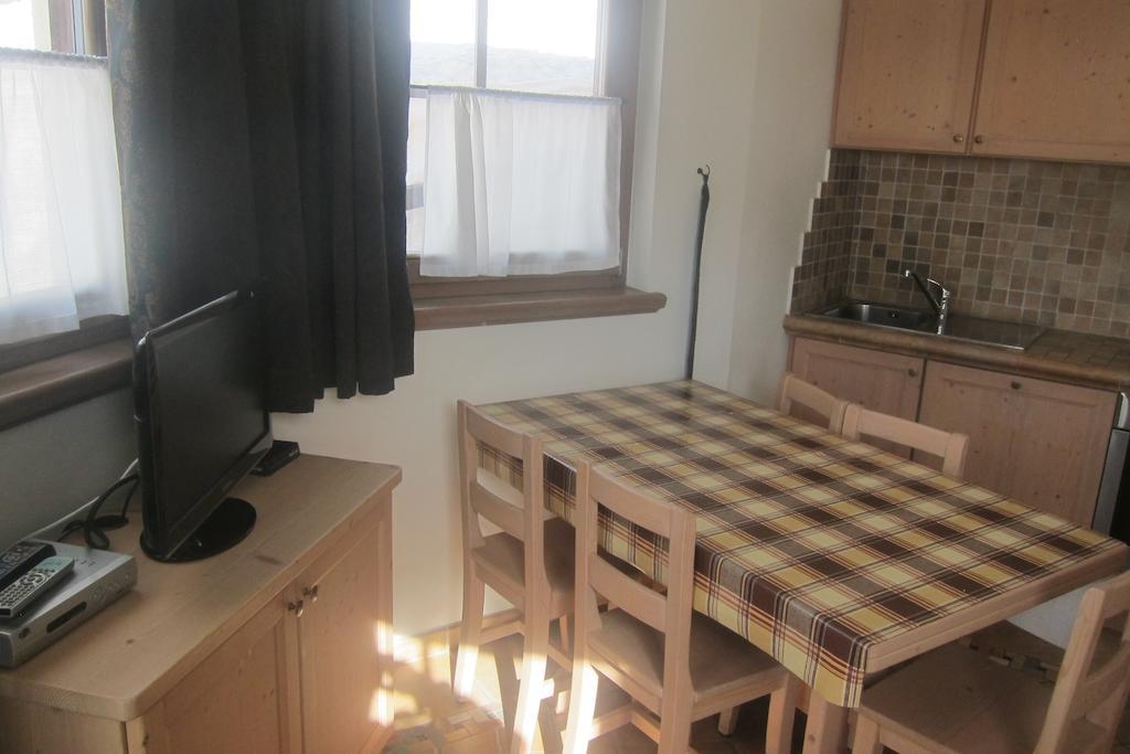 Chalet Rin Da Pemont Livigno Phòng bức ảnh